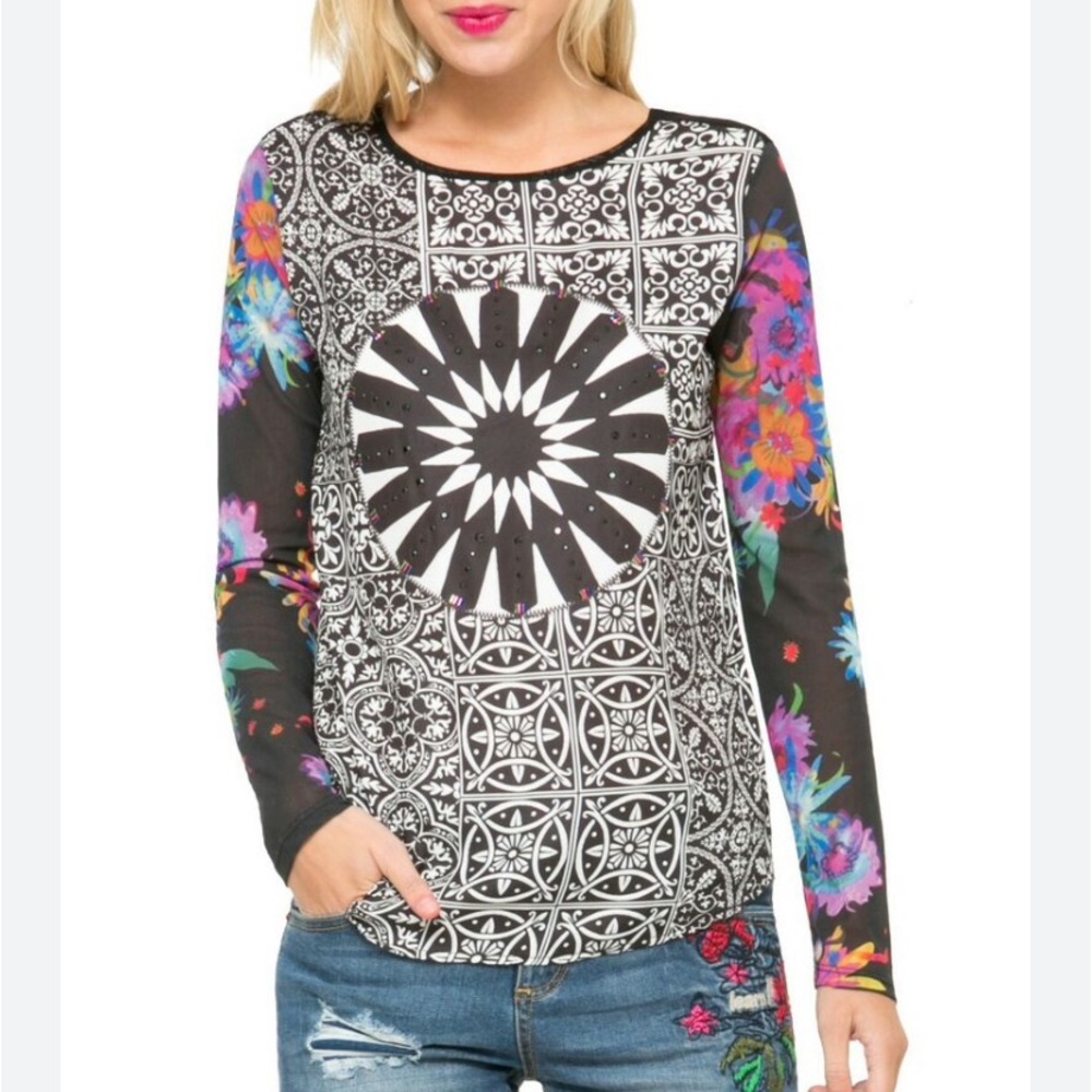 Sz S- Desigual top Long Mesh Sleeves Colorful Geometric Patterned